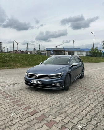 Volkswagen Passat cena 71000 przebieg: 137900, rok produkcji 2015 z Kraków małe 232